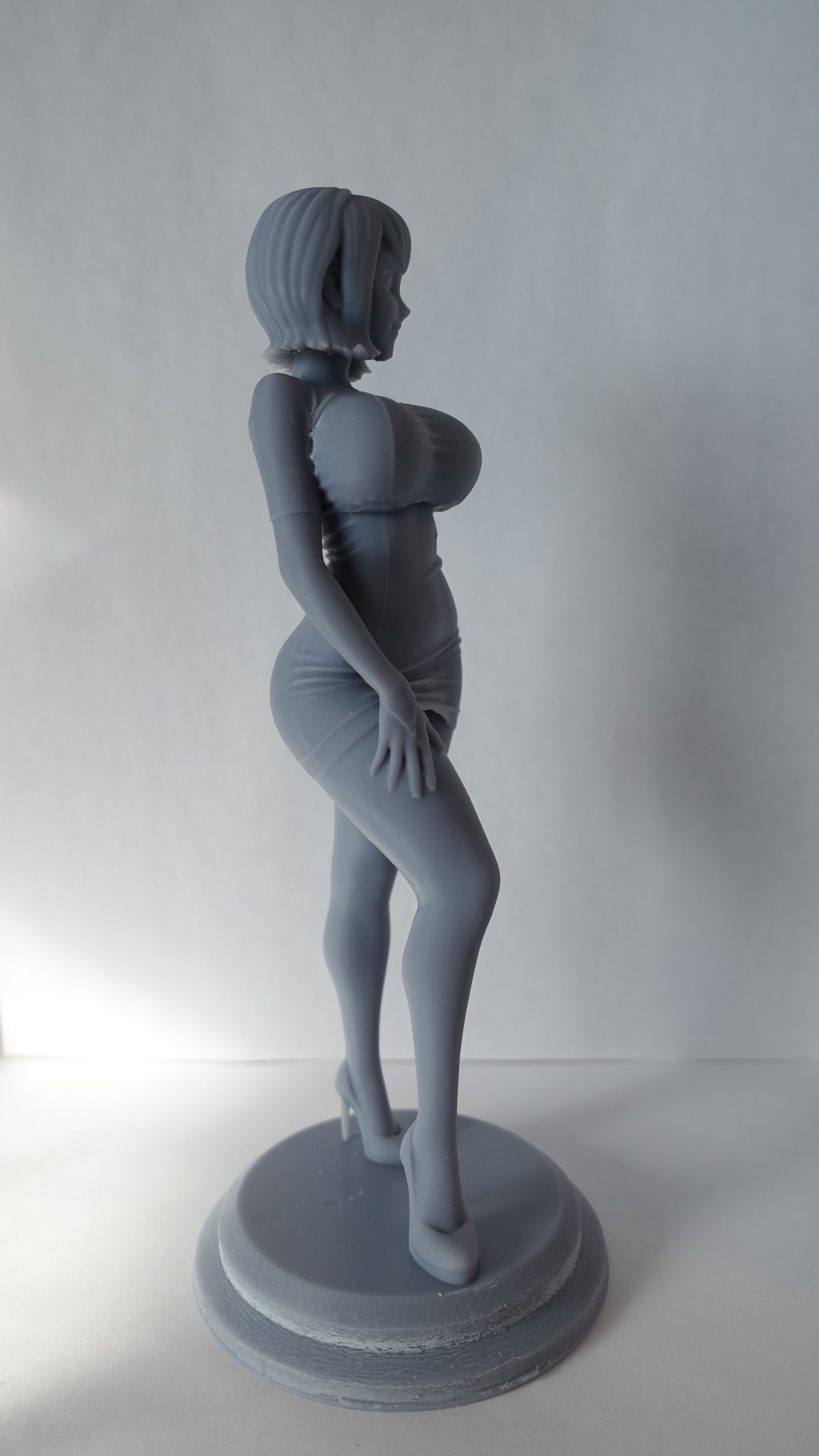 Mavis Dracula Fan Art Figure – 1/10 Scale Gothic Vampire Model Kit – 9" Unpainted Resin Statue