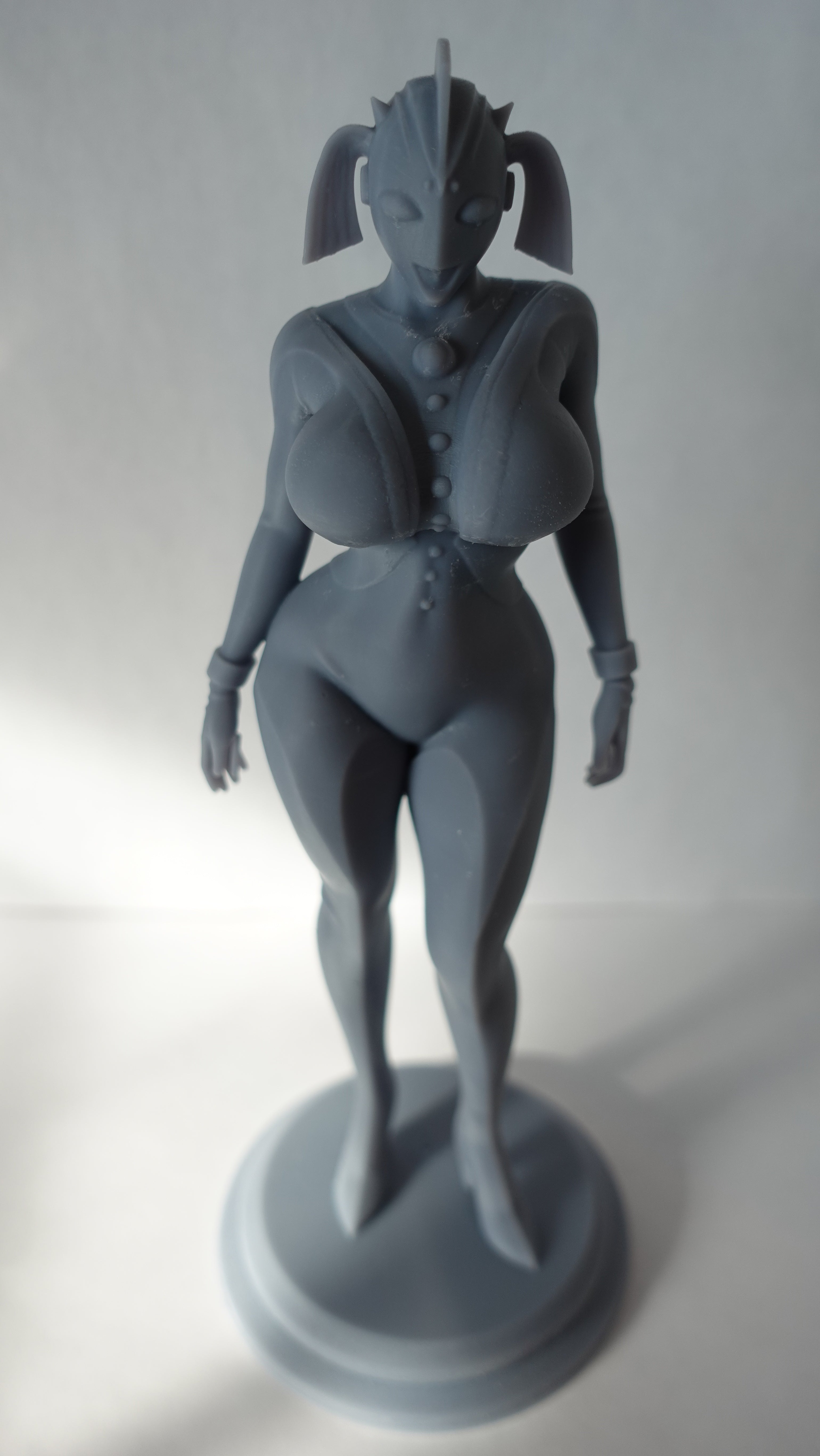 Mother of Ultra (Ultra Mommy) Fan Art – 1/10 Scale Model Kit – 9" Unpainted Resin Figure